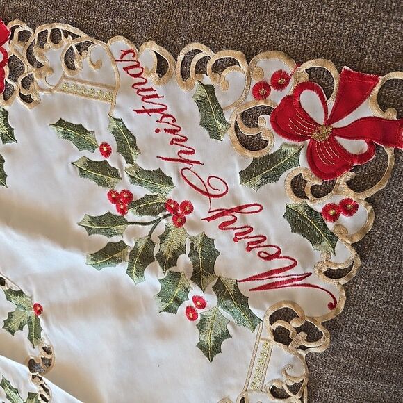 Set Of 6 Holiday Tablecloths Square Embroidered Approx 34" Squares - Picture 9 of 13